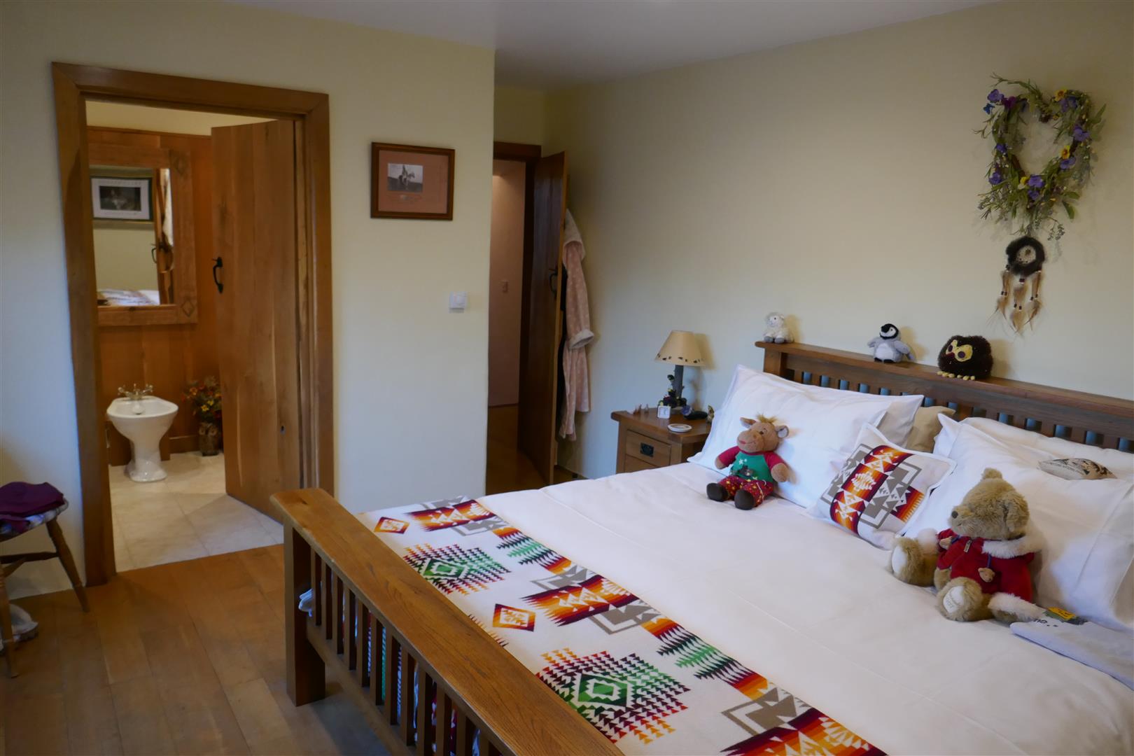 ANOTHER ROOM ASPECT